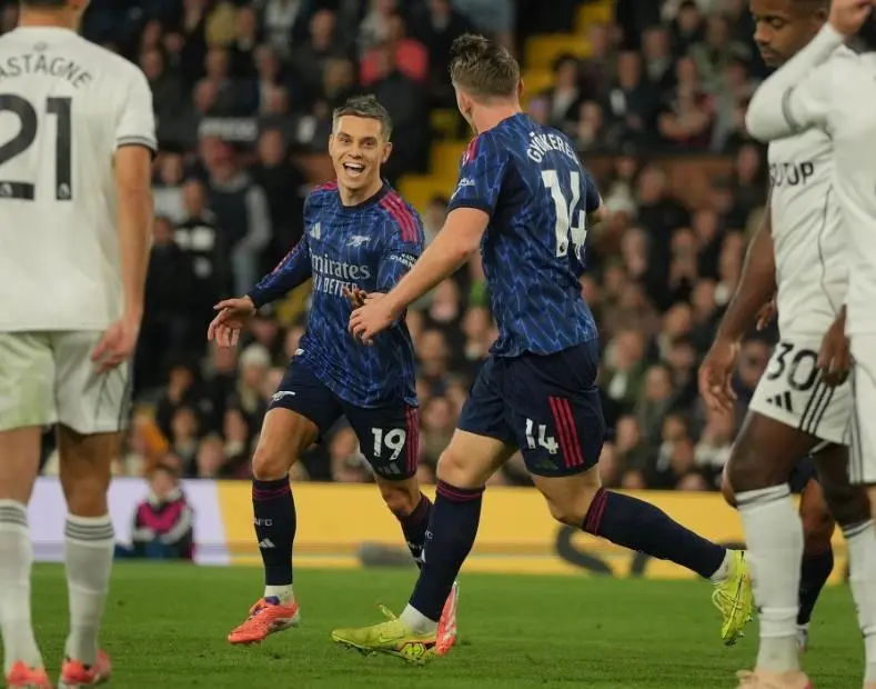 球数最多的, img